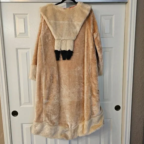 Cruella Coat - Picture 6 of 9